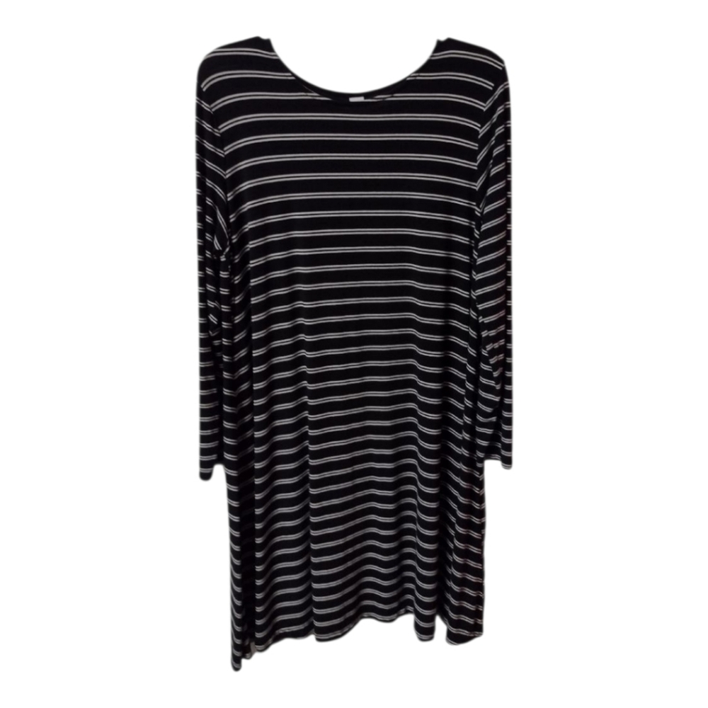 S)  Old Navy Black & White Striped Long Sleeve Dress – Women’s XL